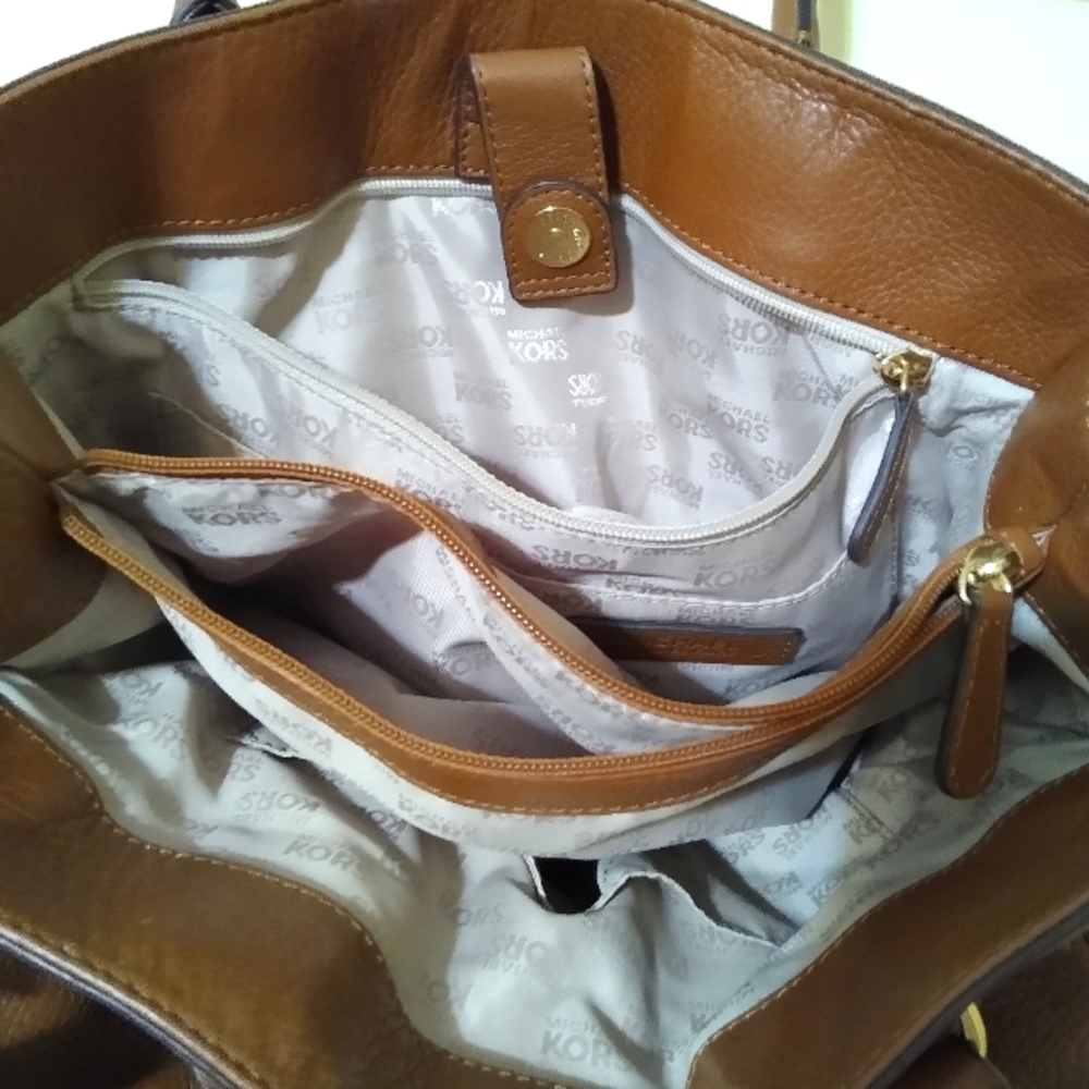 Michael Kors brown leather shoulder bag